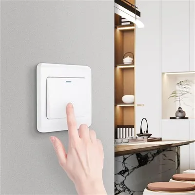 3 Gang prekidač ploča sa 1 praznim